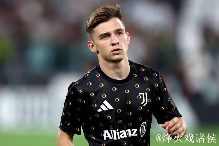 欧冠-加蒂倒钩惊艳孔塞桑单骑闯关 尤文2-2逼平比利亚雷亚尔